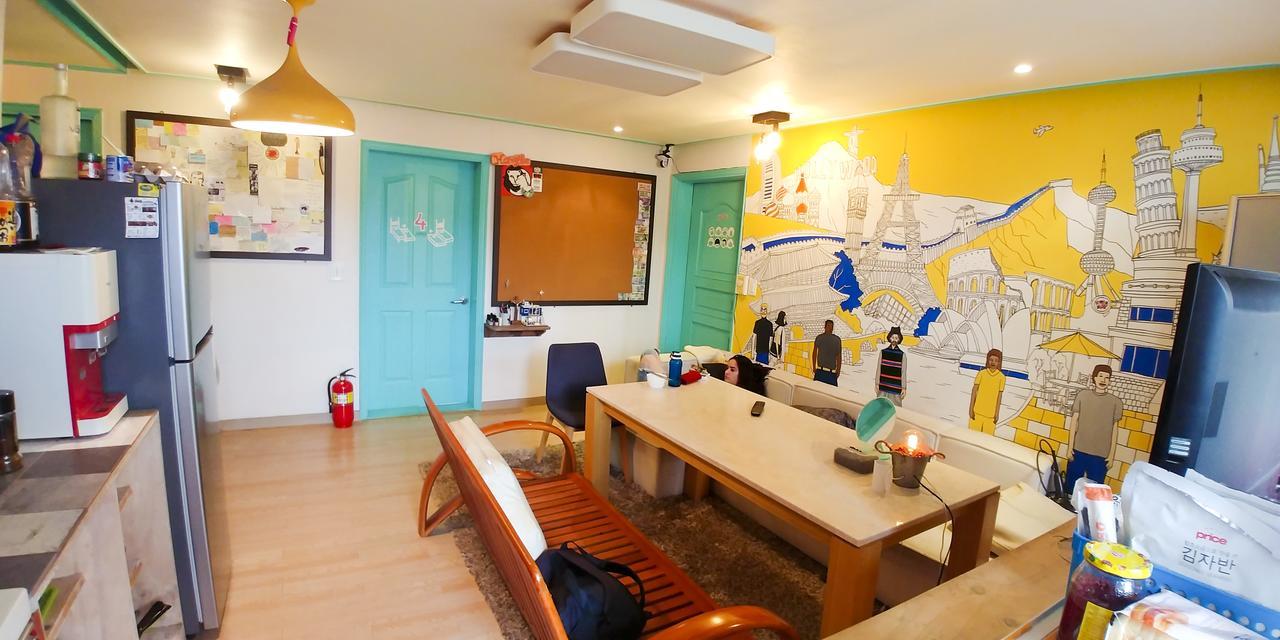 Fun Fun Stay Guesthouse سيول المظهر الخارجي الصورة