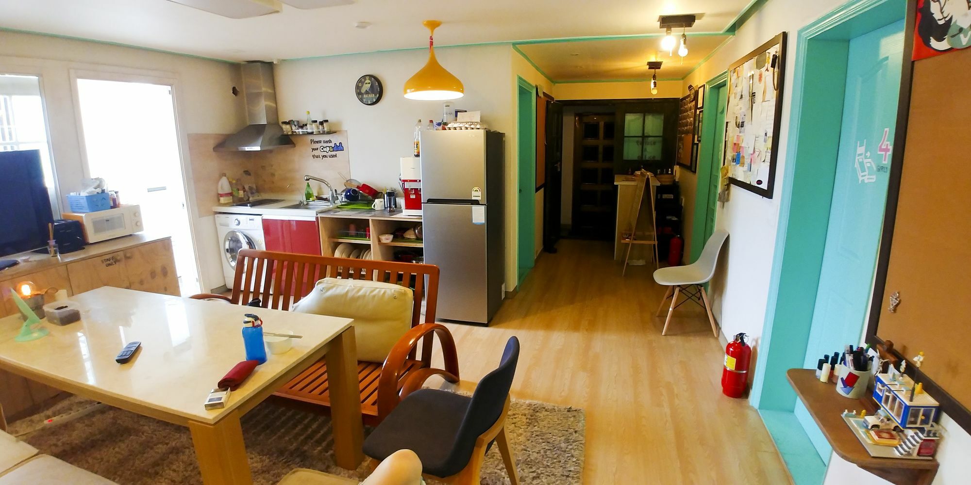 Fun Fun Stay Guesthouse سيول المظهر الخارجي الصورة